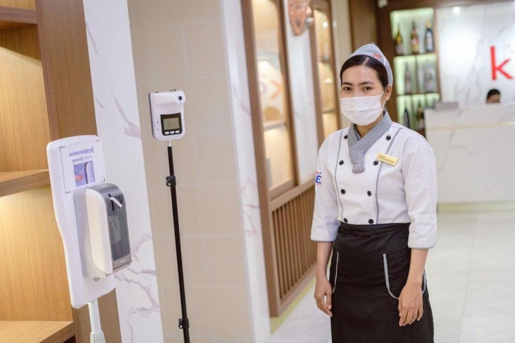 โรงแรมเลอ เปรสซิเดนท์ พนมเปญ ภายนอก รูปภาพ