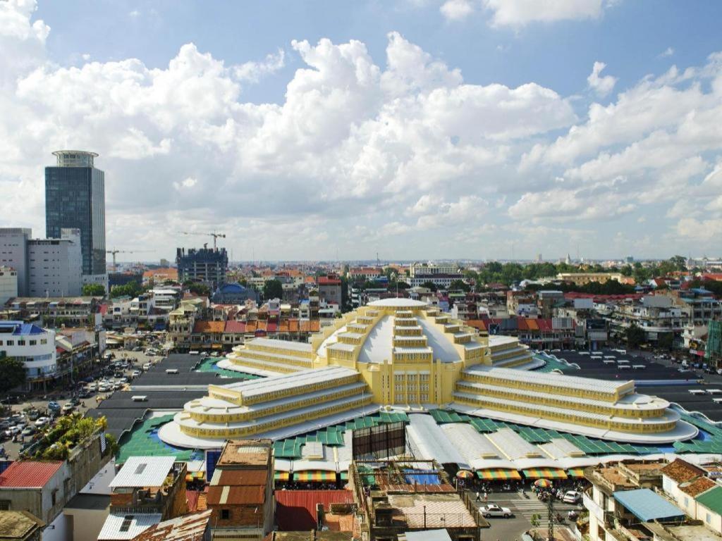 โรงแรมเลอ เปรสซิเดนท์ พนมเปญ ภายนอก รูปภาพ
