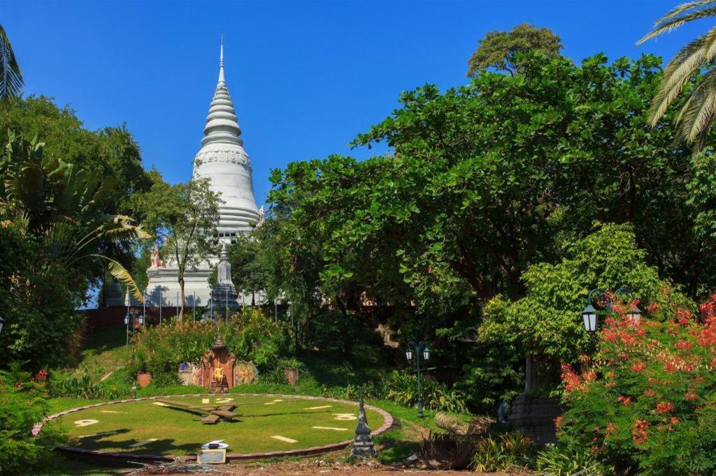 โรงแรมเลอ เปรสซิเดนท์ พนมเปญ ภายนอก รูปภาพ
